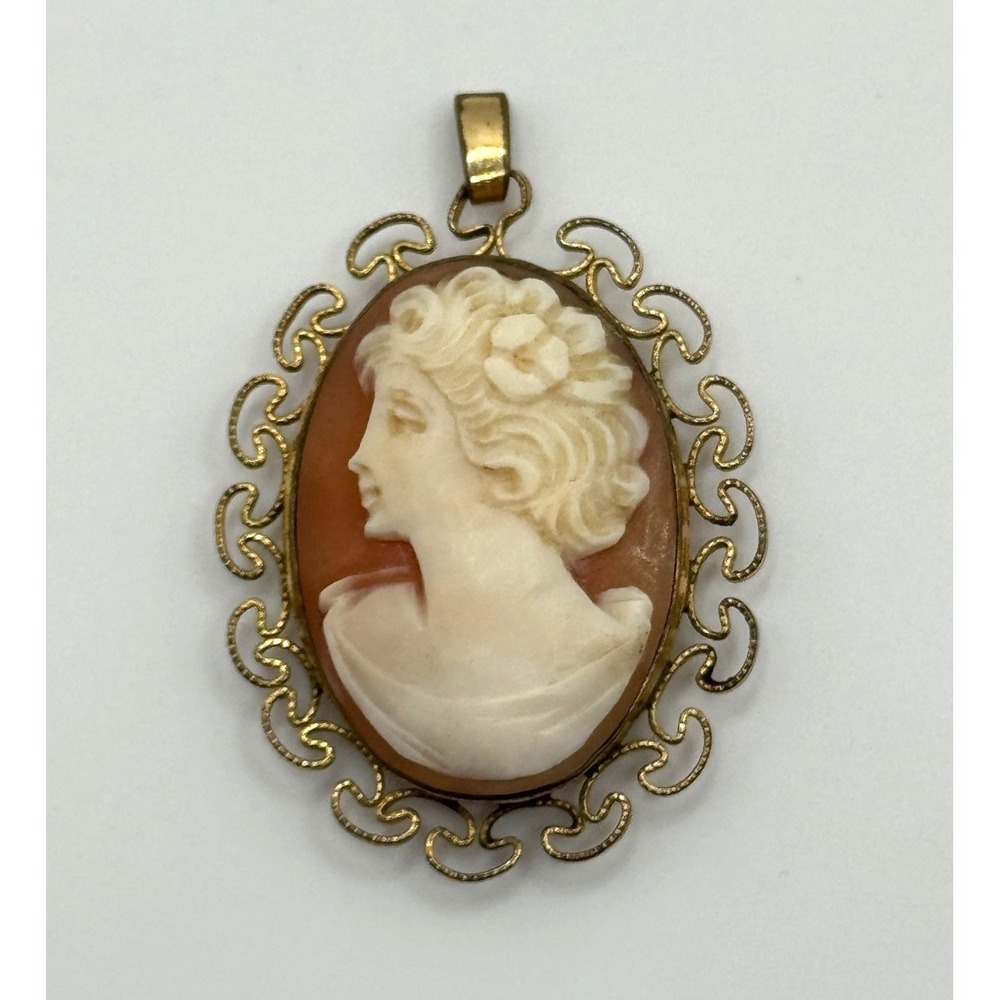 Vintage Van Dell 12k GF Gold Filled Carved Shell Cameo Locket Pendant